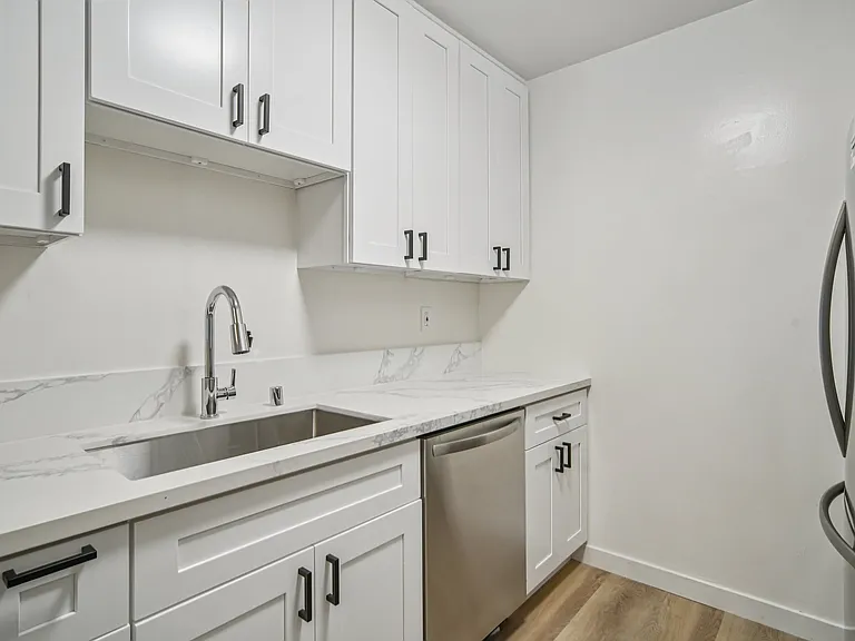 2026 S Shenandoah St — Photo 14