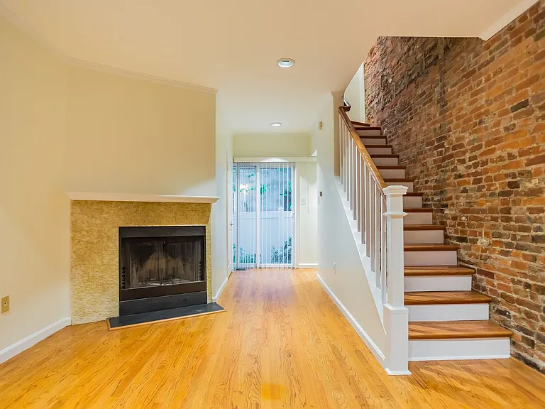 626 S Clifton St — Photo 22