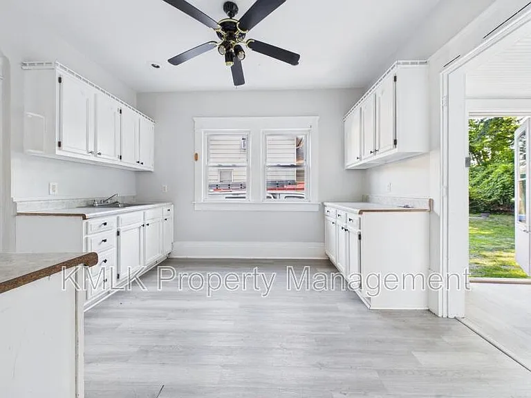 701 Kling St — Photo 14