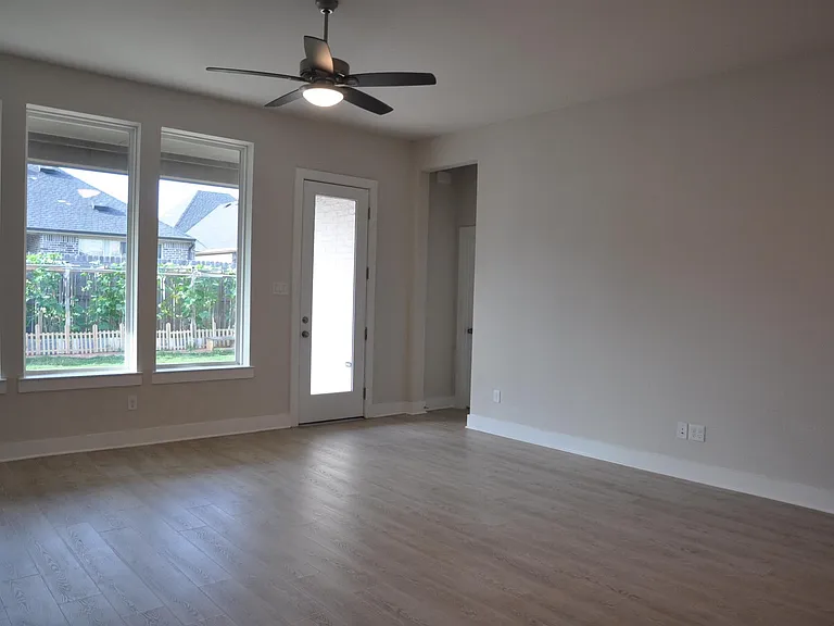 31822 Grand Orchard Ln — Photo 7