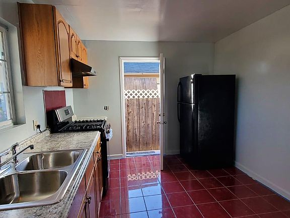 2nd image of 1831 Armand Dr