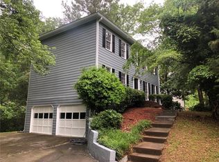 1854 Windcrest Dr, Lilburn, GA 30047