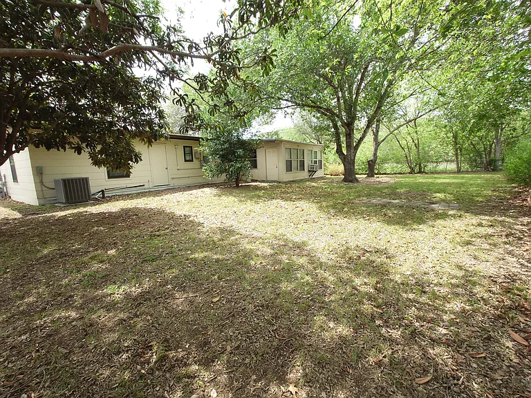 203 Haverford Dr — Photo 19