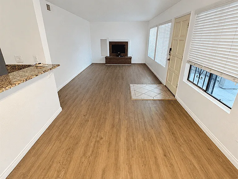25713 View Pointe #A — Photo 4