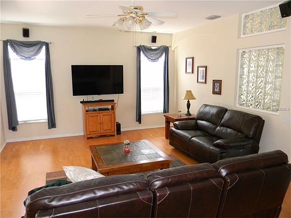 5th image of 534 Cypress Bnd