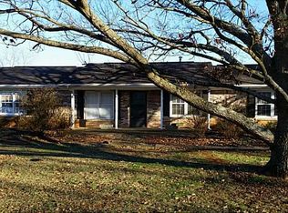 105 Iris Way SW, Calhoun, GA 30701