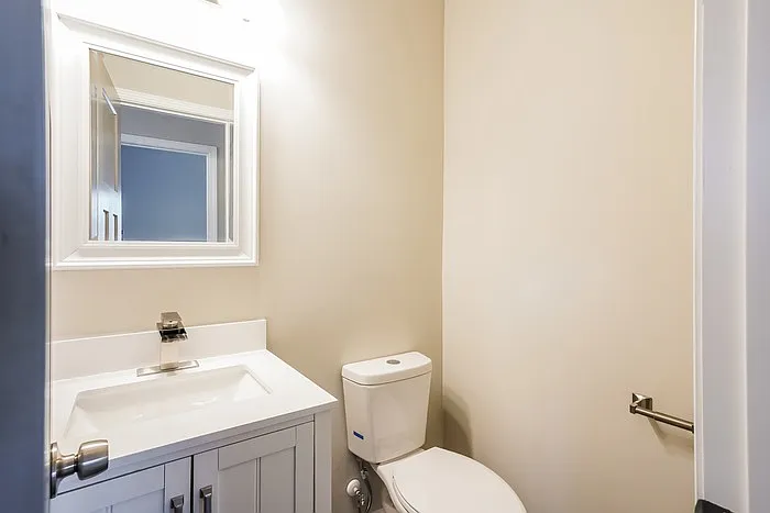 504 Highland Ct — Photo 13