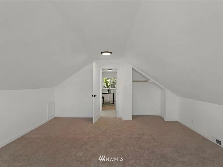 1014 SW 126th St — Photo 13