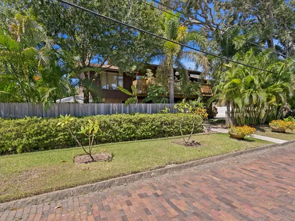 111 71ST STREET S, ST PETERSBURG, FL 33707