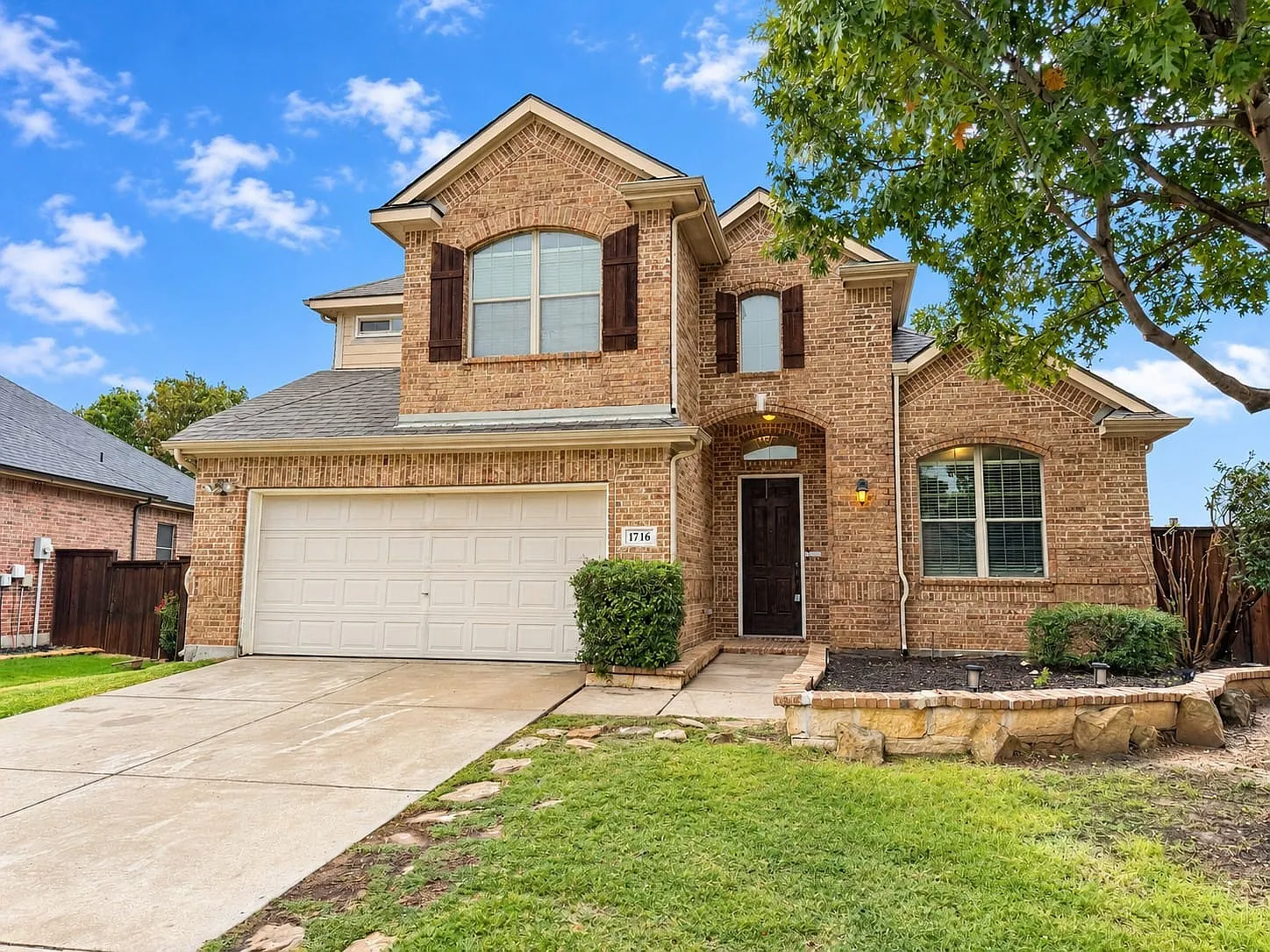 4 bed, 3.5 bath, 3048 sqft, $3,500 — Photo 2