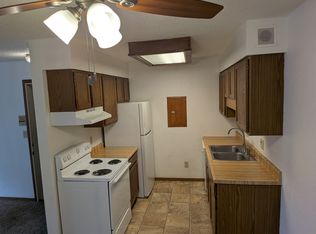 4735 S Baha Ave APT 3, Sioux Falls, SD 57106
