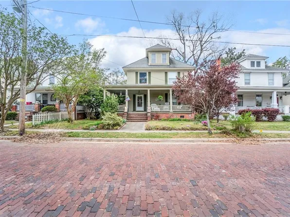 111 Selden St, Elizabeth City, NC 27909