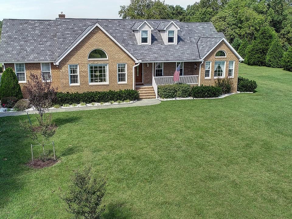 1st image of 205 Nomini Bay Dr