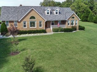 205 Nomini Bay Dr, Montross, VA 22520