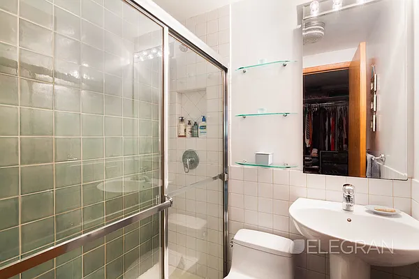 Sold by (Legacy) Elegran | media 27