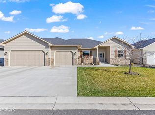 2109 S 78th Ave, Yakima, WA