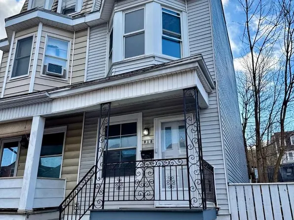 918 W Walnut St, Ashland, PA 17921