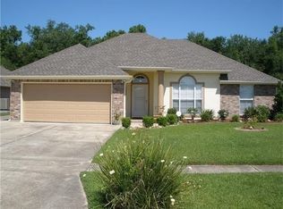 105 Derek Ln, La Place, LA 70068