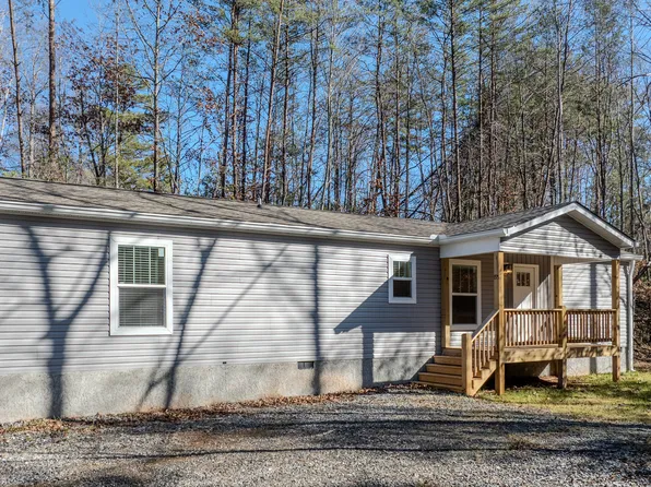 195 Loganberry Ln, Hayesville, NC 28904