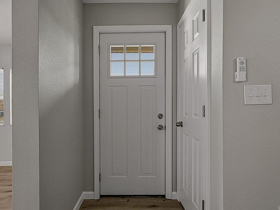 5th image of 204 Fielder St