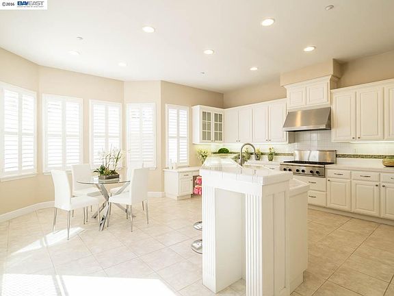 4th image of 1513 Aria Ct