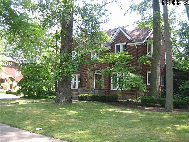 1st image of 256 Oak Knoll Ave NE