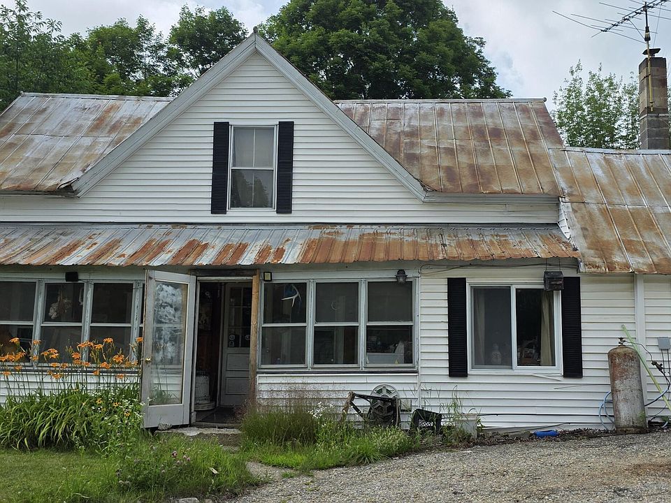 2nd image of 1443 Main Street
