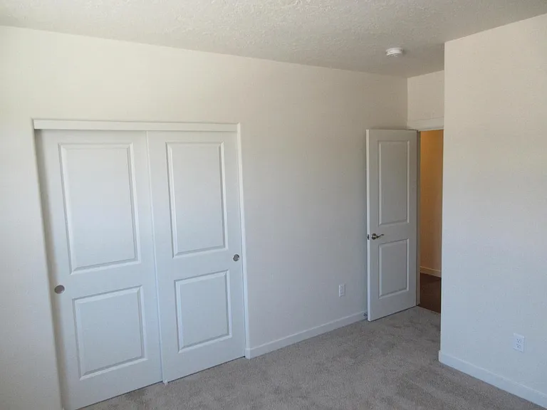 2856 Huettl Ln — Photo 14