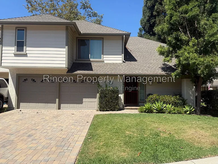 694 Deerhunter Ln — Photo 1