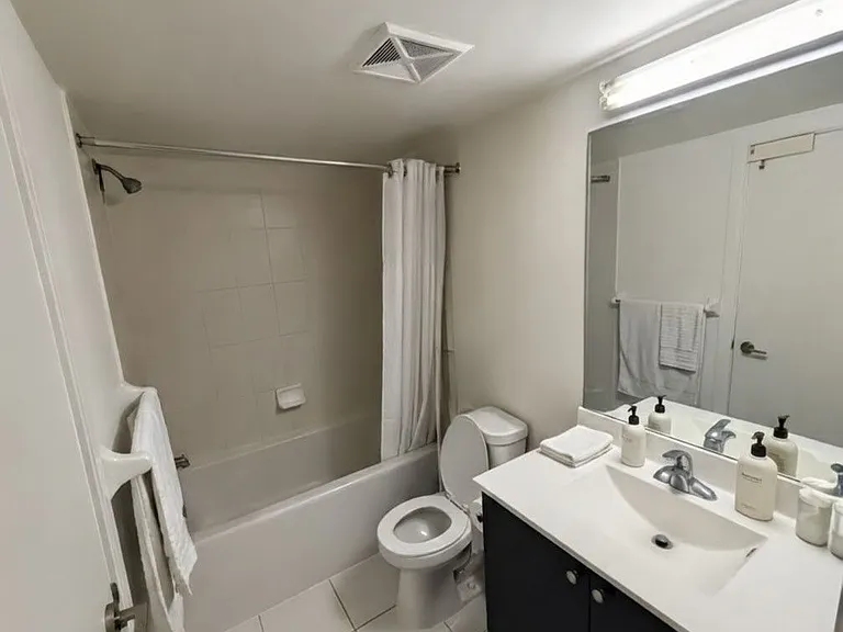 290 Village Green Sq #Townhouse 25 — Photo 9