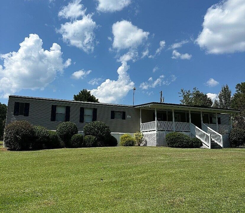 1st image of 440 Smith Rd