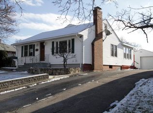 30 Montgomery Ave, Worcester, MA 01604