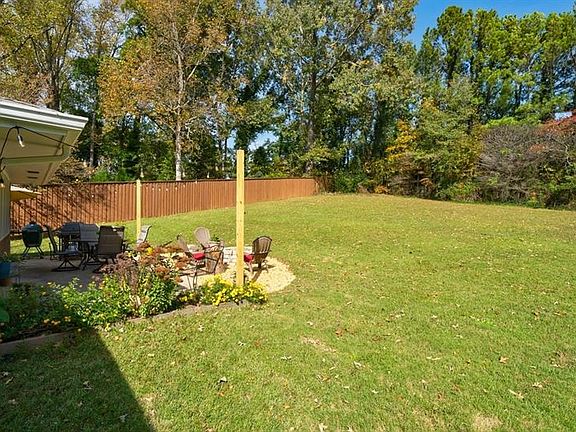 2nd image of 4340 Lake Laurel Dr SE
