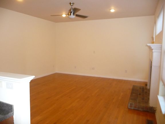 5th image of 220 Roosevelt Dr