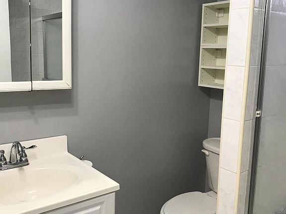 5th image of 110 Little St #2