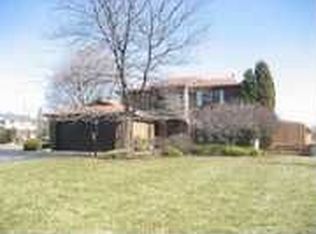 66 Delemere Blvd, Fairport, NY 14450