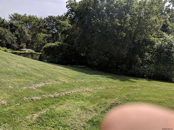 2nd image of Suncrest Dr