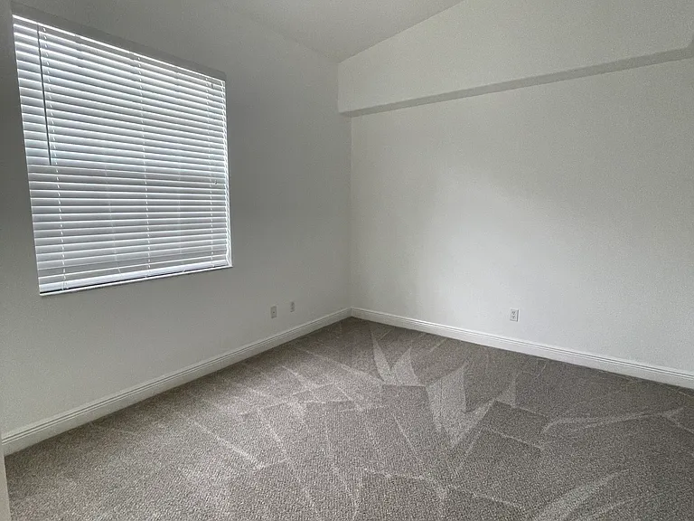 8620 Ibis Cove Cir — Photo 33