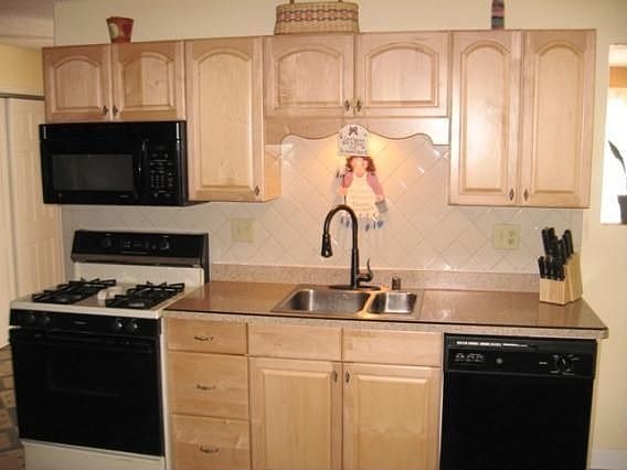 2nd image of 8080 S Chapel Hill Dr
