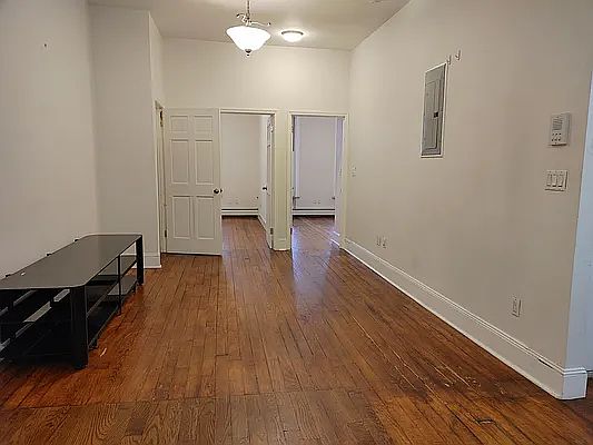 3rd image of 59 Atlantic Ave #1