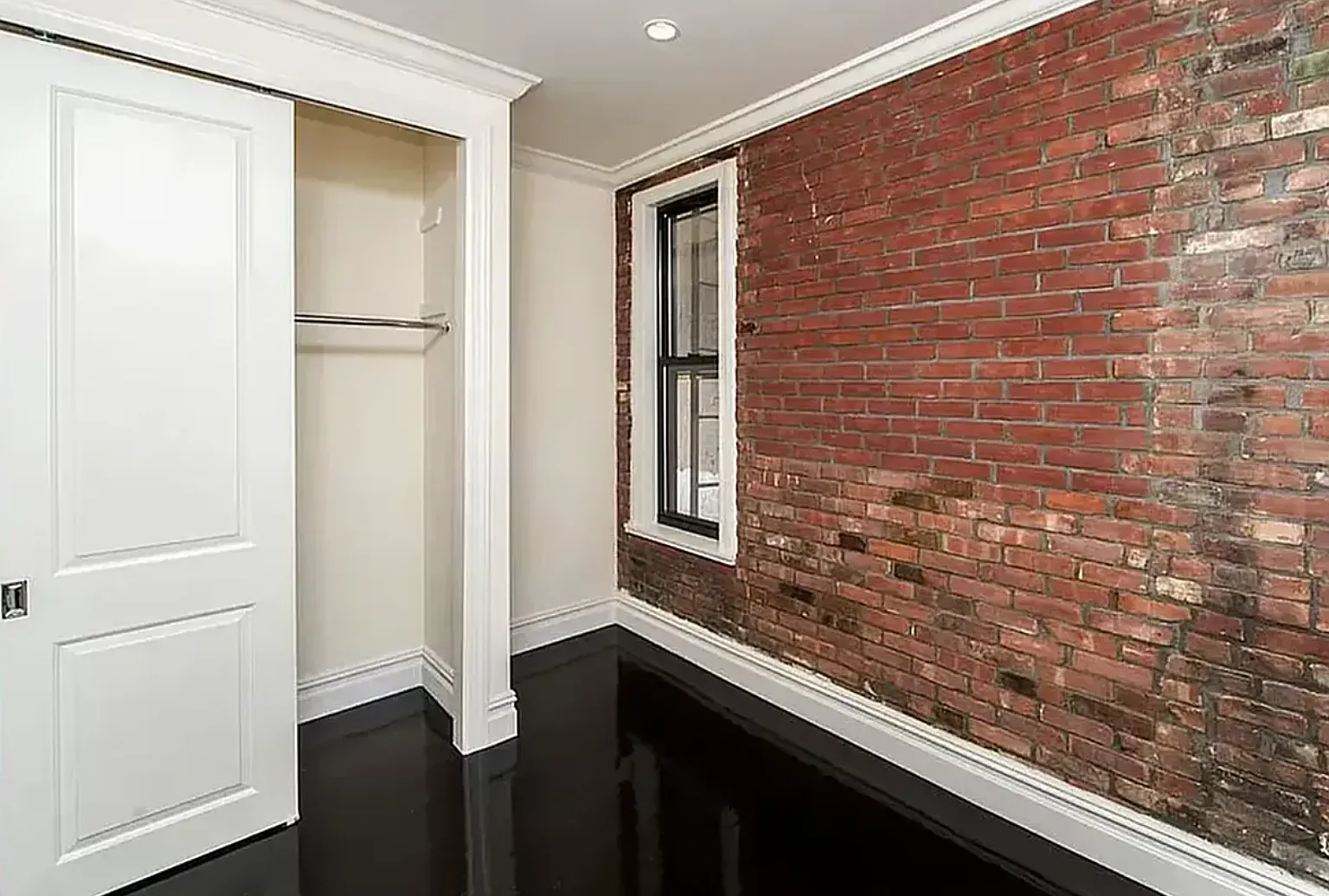 133 East Fourth Street — Photo 3