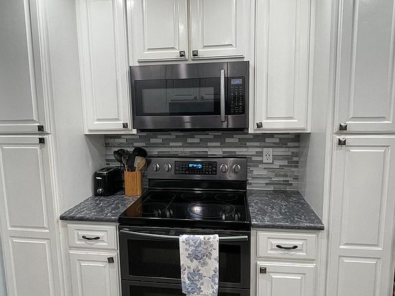 3rd image of 183 Haven Dr