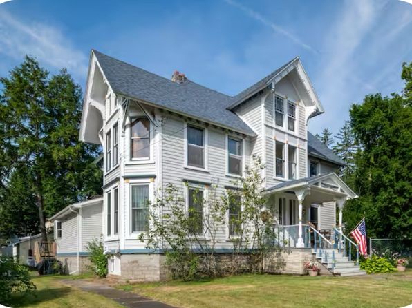 56 W Main St