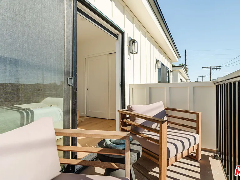 6765 1/2 Lexington Ave — Photo 22