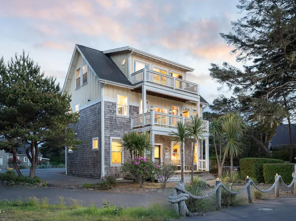 6425 SW Ebb Ave, Lincoln City, OR 97367