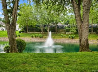 88 Leeward Ct, Port Jefferson, NY 11777