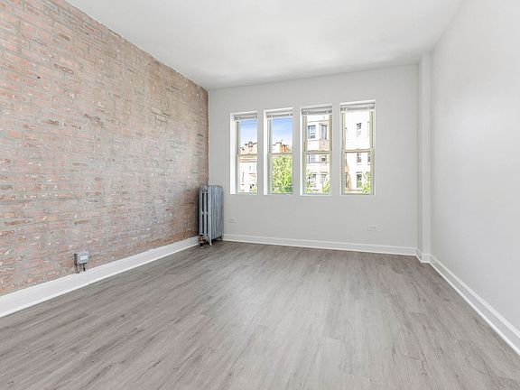 3rd image of 8201 S Paulina St #8203-1