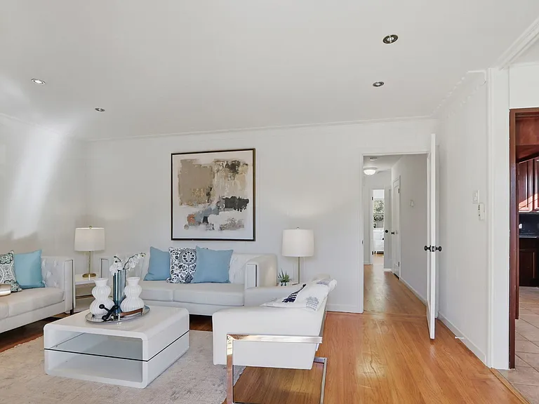 22081 Caroline Dr #1 — Photo 2