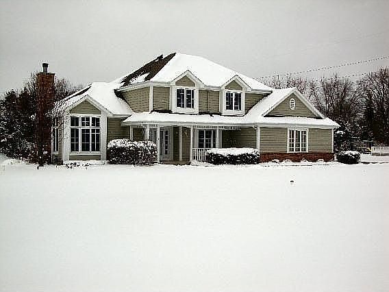 2nd image of N67W28960 Old Oak Ln