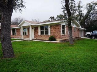 1114 Lake Dr, Kerrville, TX 78028